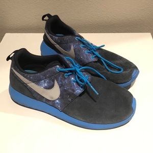 Rare Nike Roshes - blue suede galaxy